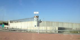 إصابة 12 أسيرا بكورونا في عوفر