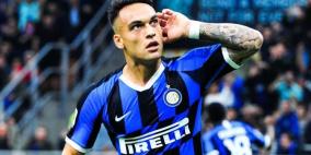 برشلونة يتجه لتقديم العرض النهائي لضم مارتينيز