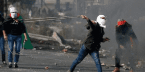 غانتس: لا نستبعد اندلاع مواجهات في الضفة عقب توقيع اتفاقات التطبيع