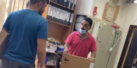 "فيصل الحسيني" تسلّم 75 جهاز حاسوب لأربع مدارس ثانوية في القدس