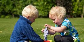 لعب الأطفال في الطبيعة يعزز صحتهم