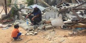 الاحتلال يجبر مقدسيا في المكبر على هدم منزله 