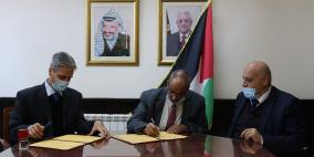 توقيع اتفاقية تقديم خدمات لمشروع الطريق البديل لشارع وادي النار