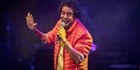 نقل الفنان المصري محمد منير إلى المستشفى