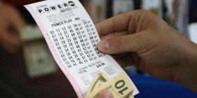 خسر عمله وفقد والده..ثم جائت المفاجأة