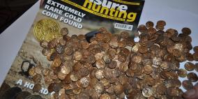 مراقب طيور يعثر على كنز بقيمة تفوق مليون دولار