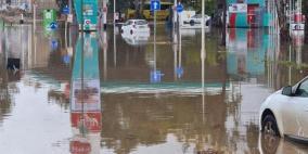 أمطار غزيرة تتسبب بسيول وفيضانات وتخليص عالقين قرب حيفا