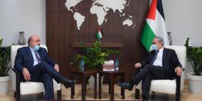 اشتية: سنبذل كافة الجهود لإنجاح الانتخابات وإعادة الوهج الديمقراطي