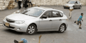 مستوطن يحاول دعس عدة مواطنين شمال نابلس