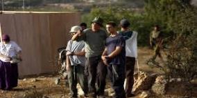 مستوطنون يحطمون غرفة زراعية في كفر الديك غرب سلفيت