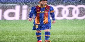 فيديو.. ميسي يرتجف أثناء مباراة الكلاسيكو