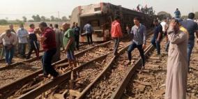 مصرع 8 أشخاص وإصابة العشرات جراء انقلاب قطار في مصر