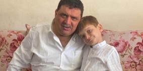 تجاوز بحق صحافي بغزة: أبو العون احتجز حتى وفاة ابنه الوحيد