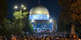 أعداد كبيرة من الفلسطينيين في "الأقصى" لإحياء ليلة القدر