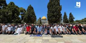 20 ألفا يؤدون صلاة الجمعة في المسجد الأقصى