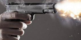 مقتل امرأة وإصابة طفلتها وطفلها بجريمة إطلاق نار بالرملة داخل أراضي الـ48