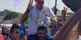 الاحتلال يفرج عن الأسير رائد حنتش بعد 19 عاما في سجونه