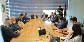 وزير الاتصالات يزور مجموعة شركات BCI في رام الله