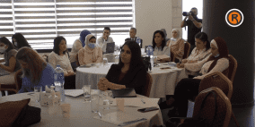 باحثون يدعون إلى صناعة خطاب مجتمعي يعالج واقع المرأة على مواقع التواصل