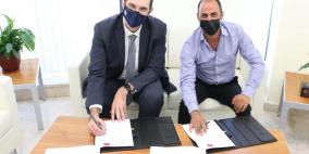 بنك فلسطين و"جفرا" يوقعان اتفاقية لتنمية الصناعة الموسيقية الفلسطينية