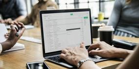 3 طرق لمنع "الاحتراق النفسي" أثناء العمل من المنزل