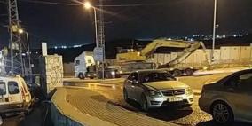 هدم 10 منشآت تجارية بحزما واعتقالات في الضفة