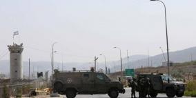 الاحتلال يغلق حاجز حوارة جنوب نابلس