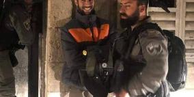 قوات الاحتلال تعتقل شابا من داخل المسجد الأقصى