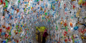 خلال 16 ساعة... ثورة تكنولوجية في مجال تحلل البلاستيك