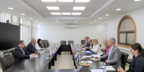 الشيخ يلتقي وفداً أميركياً تحضيراً لزيارة بايدن لفلسطين