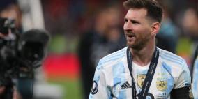 ميسي يصنع المعجزات بعيدا عن الملاعب