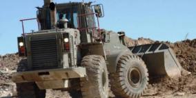 قوات الاحتلال تدمر المدخل الغربي لقرية راس كركر