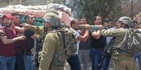 صور: الاحتلال يعتدي على جنازة مواطنة في بيت أمر