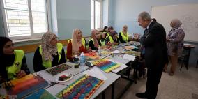 اشتية يتفقد قاعات انعقاد الدورات التدريبية للجنة الوطنية للمخيمات الصيفية