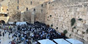 مئات المستوطنين يقتحمون الأقصى ودعوات للحشد بالقدس
