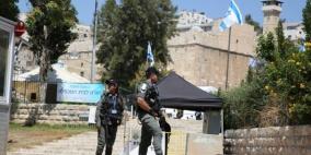 الاحتلال يغلق المسجد الابراهيمي بوجه المسلمين حتى السبت المقبل