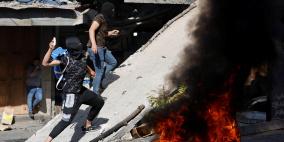 إصابة شابين بالرصاص الحي وسط الخليل