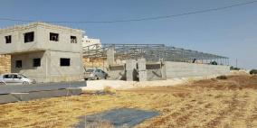 الاحتلال يخطر بهدم 4 منشآت سياحية ومزرعة جنوب نابلس