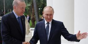 أردوغان يطالب بوتين بإبعاد القوات الكردية عن شمال سوريا