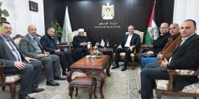 الوزير عساف يستقبل وزير الأوقاف والشؤون الدينية