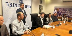 سموترتش يوقّع على مصادرة ملايين الشواكل من أموال المقاصة