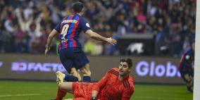 برشلونة يتوج بطلا للسوبر بعد فوزه على ريال مدريد بثلاثية