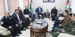 وزير الداخلية يتفقد احتياجات المواطنين في محافظة الخليل