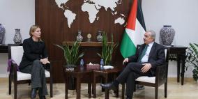 اشتية: إسرائيل تدمر مخرجات عملية السلام وحل الدولين