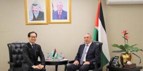  تفاصيل لقاء حسين الشيخ مع ممثل اليابان