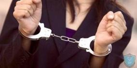 "مطلوبة للعدالة".. الشرطة تقبض على سيدة من رام الله