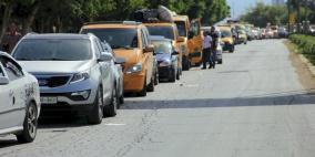 شاهد: أزمة خانقة على معبر الكرامة في ثاني أيام عيد الفطر 