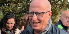 قوات الاحتلال تقتحم منزل المحرر كريم يونس وتصادر مركبة