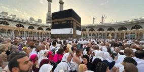 الحجاج يتوافدون على منى لقضاء يوم التروية