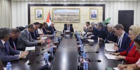 اشتية يستكمل الحوار الفلسطيني الأوروبي مع الممثلين